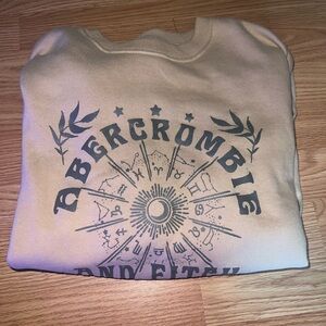 Abercrombie & Fitch Beige Graphic Sweatshirt